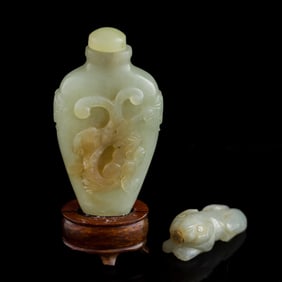 Two Chinese carved jade snuff bottles, 19th century