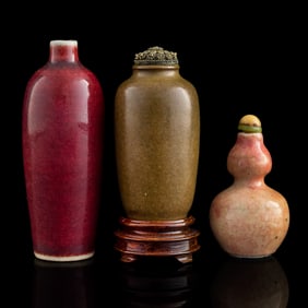 Three Chinese monochrome snuff bottles, 19th century
