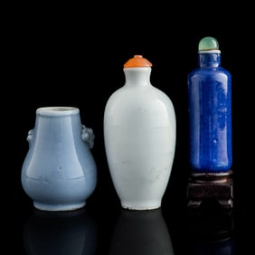 Three Chinese monochrome snuff bottles, 19th century