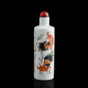 A Chinese famille rose 'rooster' snuff bottle, 19th century