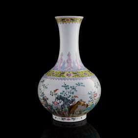 A Chinese famille rose 'quails' shang vase, Republic period