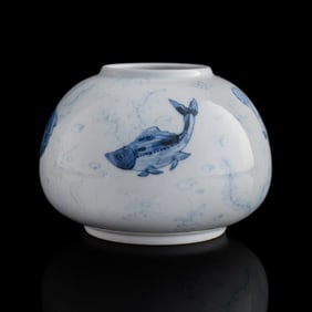 A Chinese blue and white 'fish and seaweed' water coupe, Kangxi period, Qing dynasty