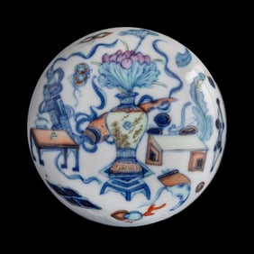 A Chinese blue and enamel 'hundred antiques' seal paste box, 19th century