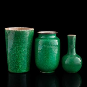 Three assorted Chinese green ge-glazed items, 19th century