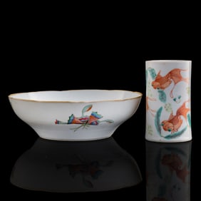 A Chinese famille rose bowl and a brush pot, late 19th century