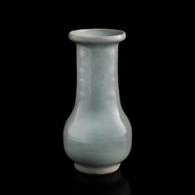 A Chinese Longquan vase, Song/Yuan dynasty