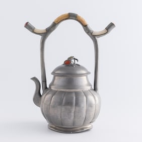 A Chinese pewter teapot, late 19th century