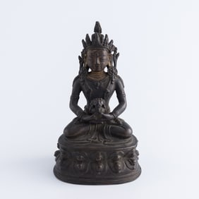 A Tibetan bronze Amitayus, 18th century
