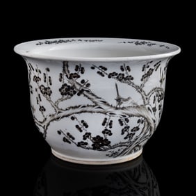 A Chinese grisaille 'plum blossom' jardiniere, late 19th century