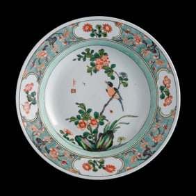 A Chinese wucai 'flower and bird' dish