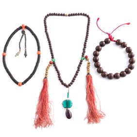 Two Chinese beaded necklaces and a bracelet, Qing dynasty/Republic period
