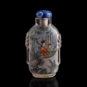 A Chinese reverse-painted snuff bottle, by Yi Hu Zhai workshop