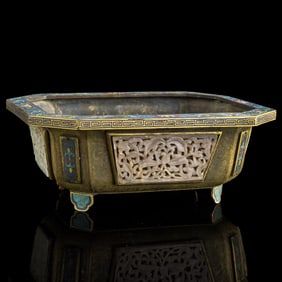 A Chinese cloisonné planter with white jade inlays, 18th century