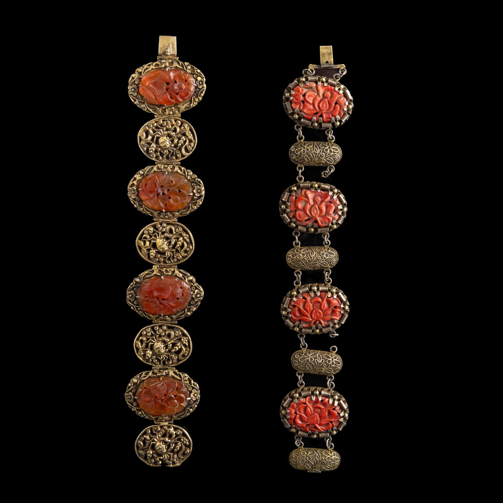 Two Chinese gilt-silver bracelets with inlays, late 19th century (1 of 14)