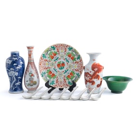 Thirteen Chinese porcelain items, Qing dynasty/Republic period