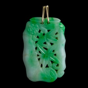 A Chinese jadeite bamboo-form pendant, Qing dynasty