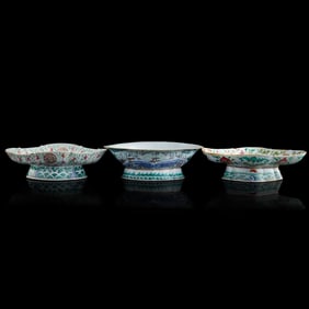 Three Chinese famille rose fruit bowls, 19th century