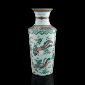 A Chinese wucai ‘phoenix’ vase, 19th century