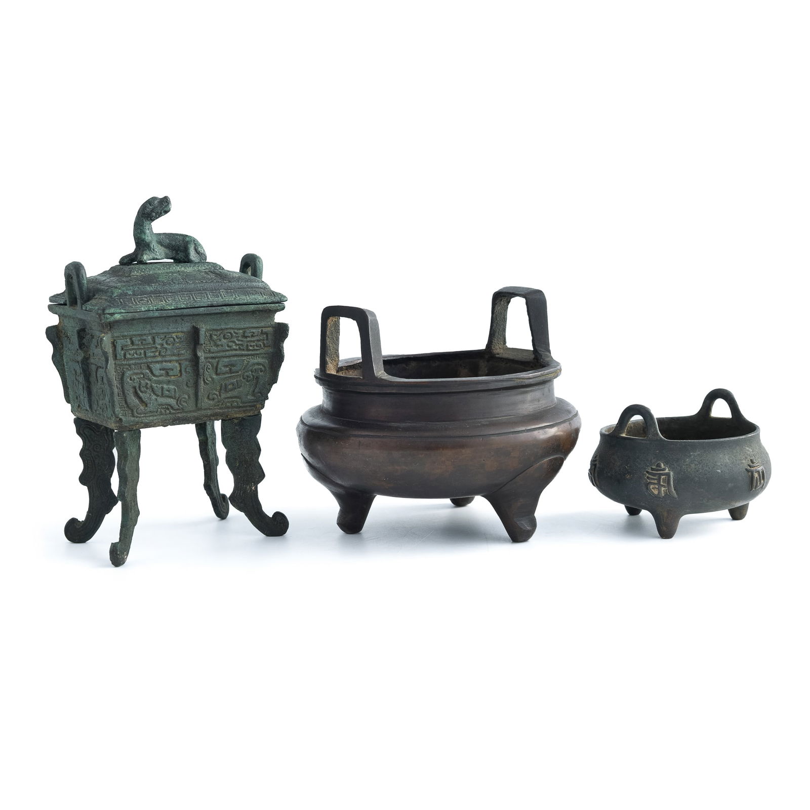 Three Chinese assorted bronze censers, 18th/19th century (1 of 12)