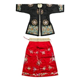A set of Chinese embroidered wedding costume, Republic period
