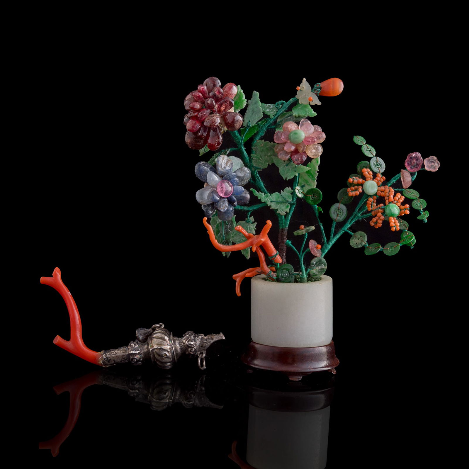 A Chinese stone-decorated planter and a pendant, Qing dynasty (1 of 13)