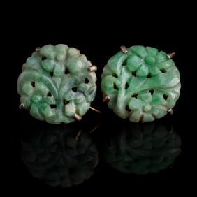 A pair of Chinese jadeite earrings, Qing dynasty