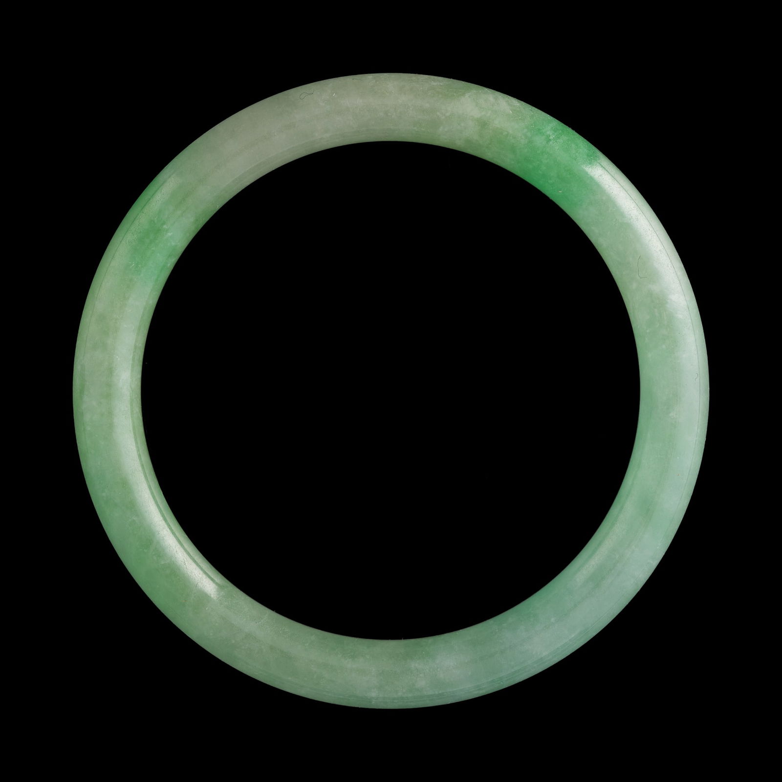 A Chinese jadeite bangle (1 of 6)