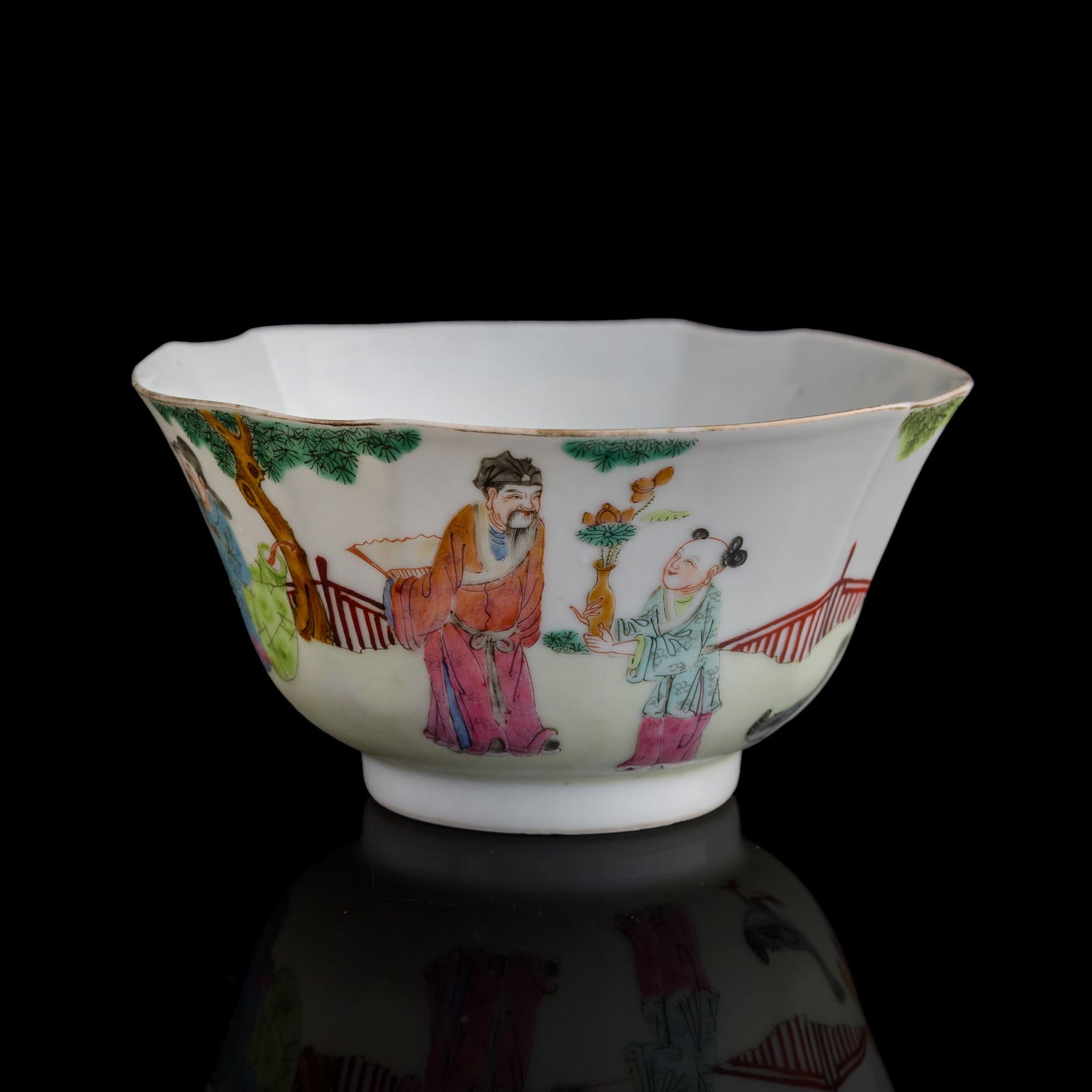 A Chinese octagonal famille rose bowl, Daoguang period, Qing dynasty: A Chinese octagonal famille rose bowlDaoguang period, Qing dynastyDepicting the well-known narrative of Wang Xizhi admiring geese. With six-character Daoguang mark to underside.H: 2 3/4, Dia: 5 1/4