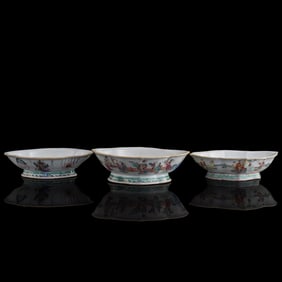 Three Chinese famille rose fruit dishes, 19th century