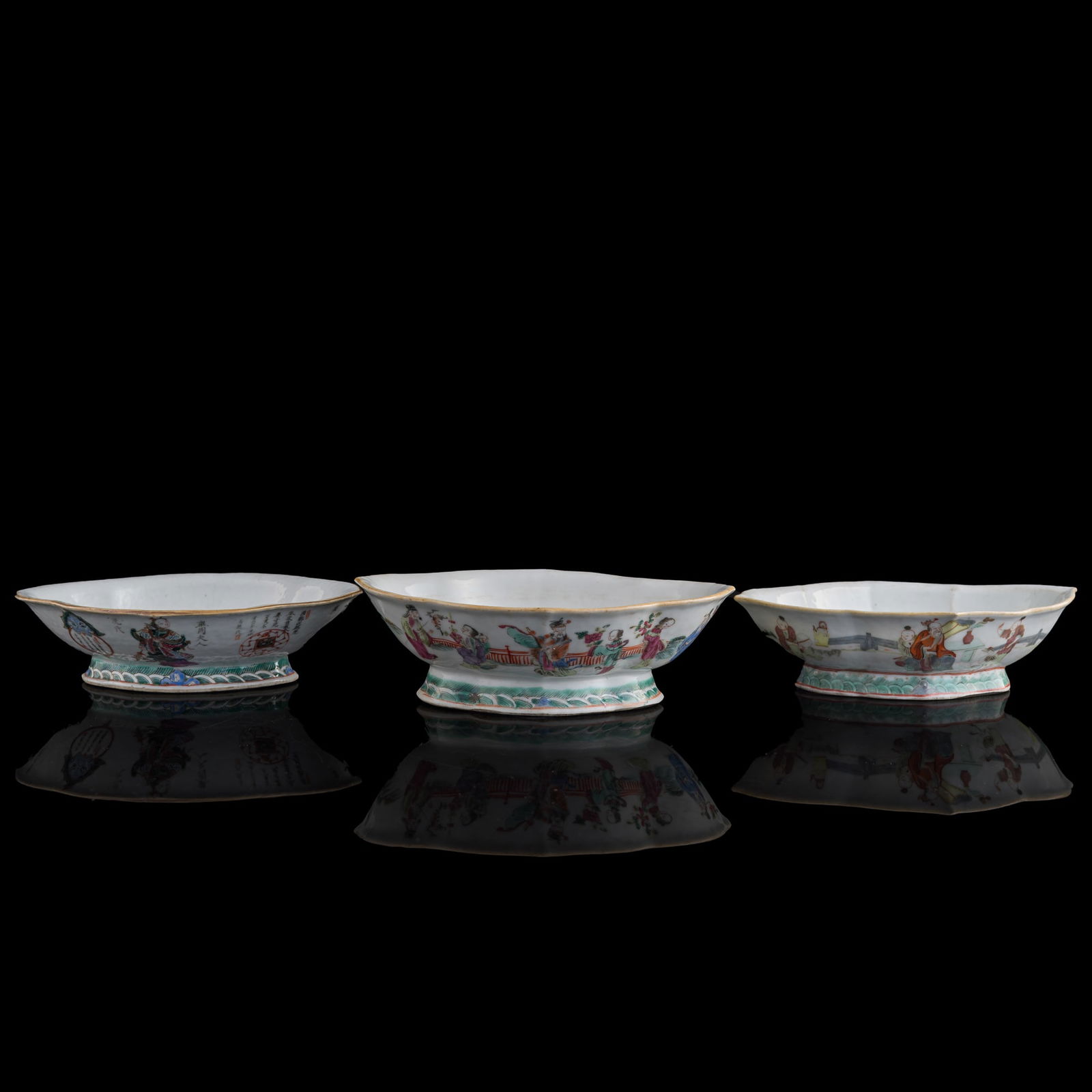 Three Chinese famille rose fruit dishes, 19th century (1 of 11)