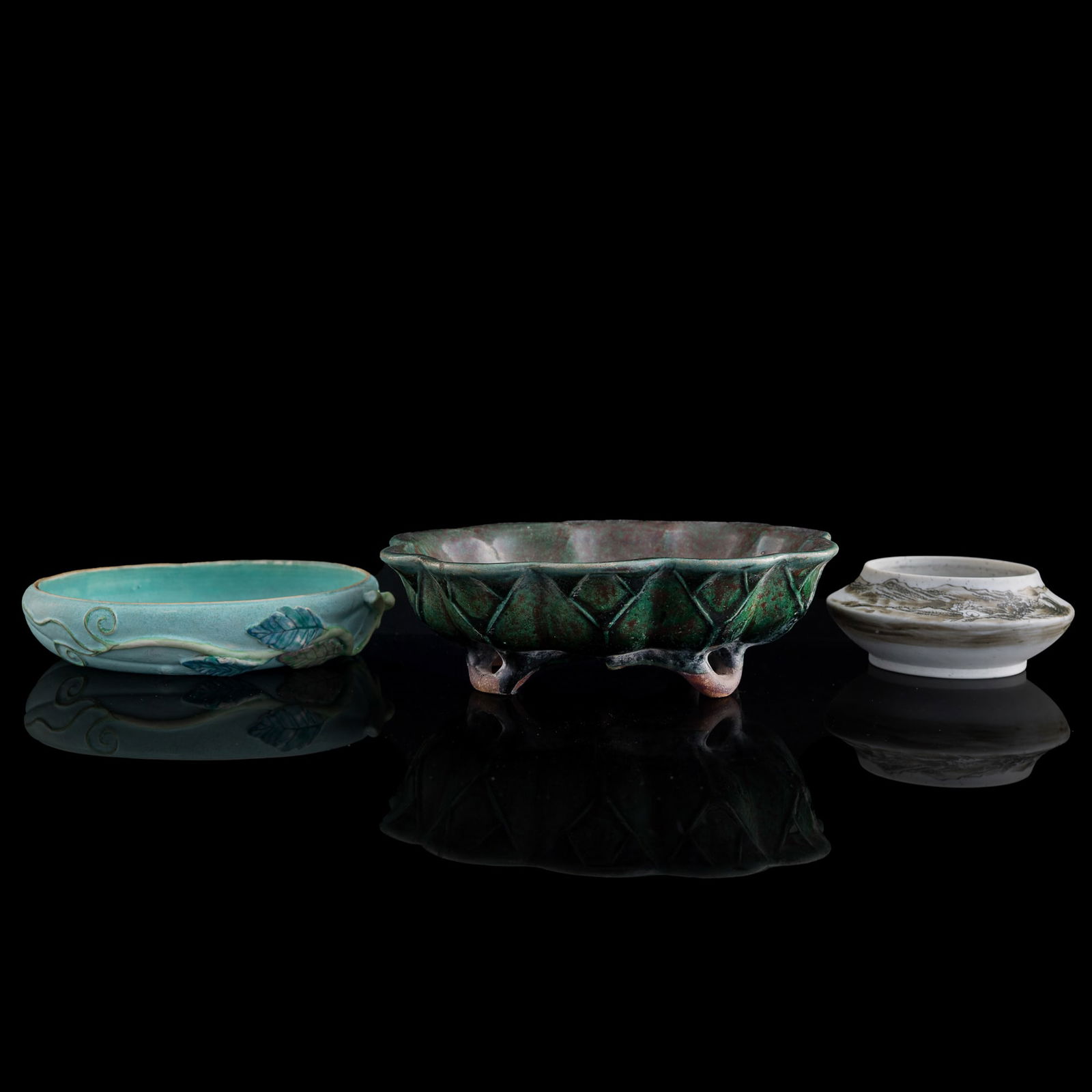 Three Chinese ceramic washers, Qing dynasty/Republic period (1 of 10)