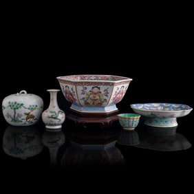 Five Chinese famille rose porcelain pieces, Qing dynasty