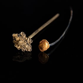 Two Chinese hairpins, 18th/19th century