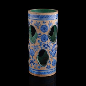 A Chinese enameled zisha hat stand, 19th century