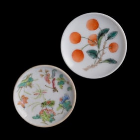 Two Chinese famille rose snuff dishes, Qing dynasty