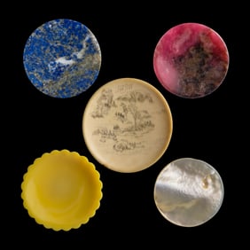 Five Chinese snuff dishes, Qing dynasty