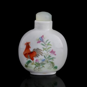 A Chinese famille rose snuff bottle, 19th century