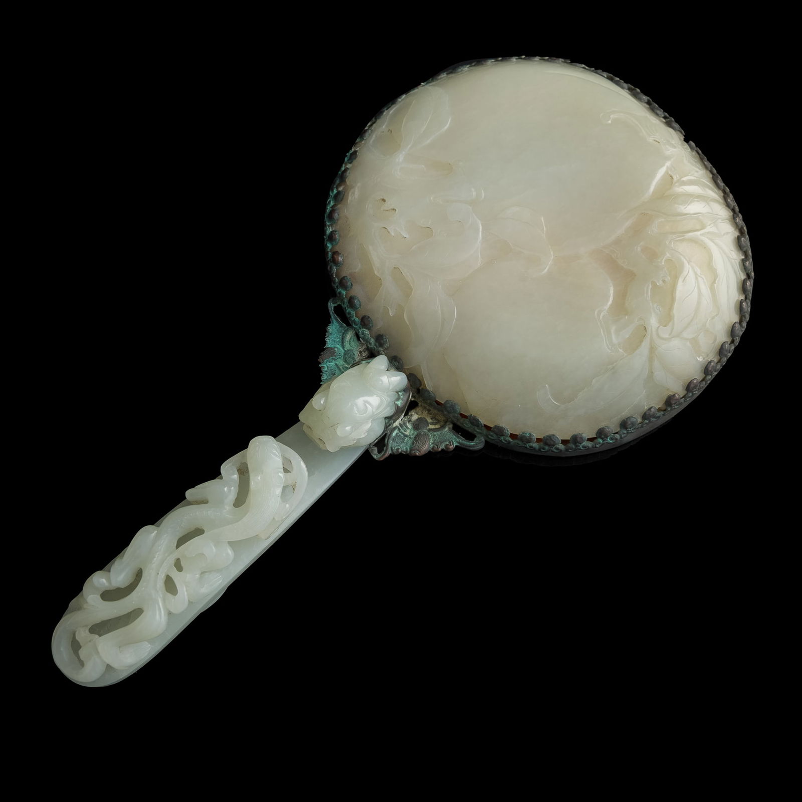 A Chinese mirror inlaid with white jade plaque and dragon hook, 18th century (1 of 8)