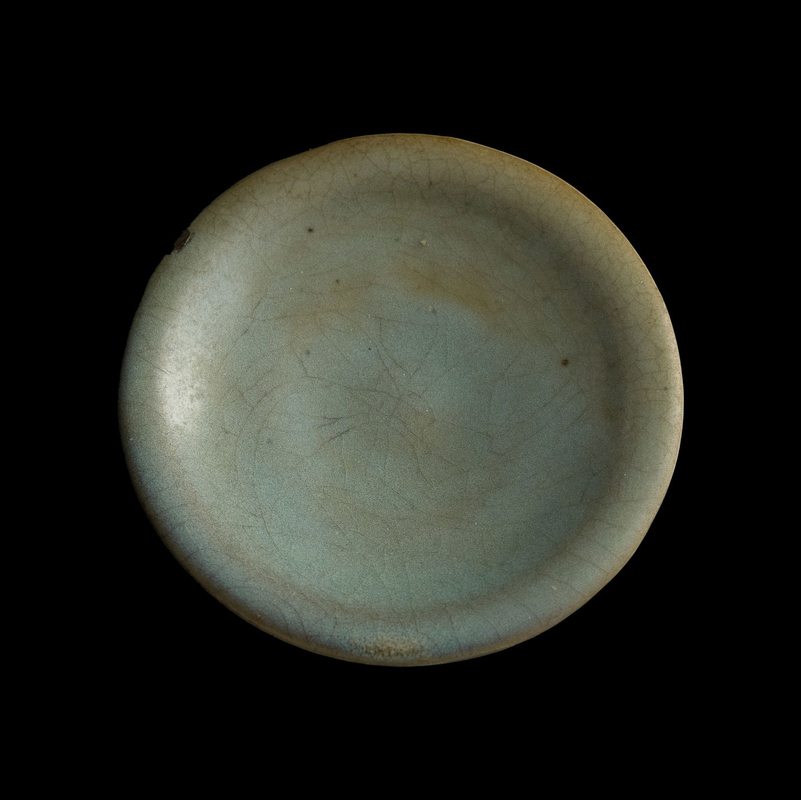 A Chinese Jun ware dish, Song/Yuan dynasty (1 of 5)