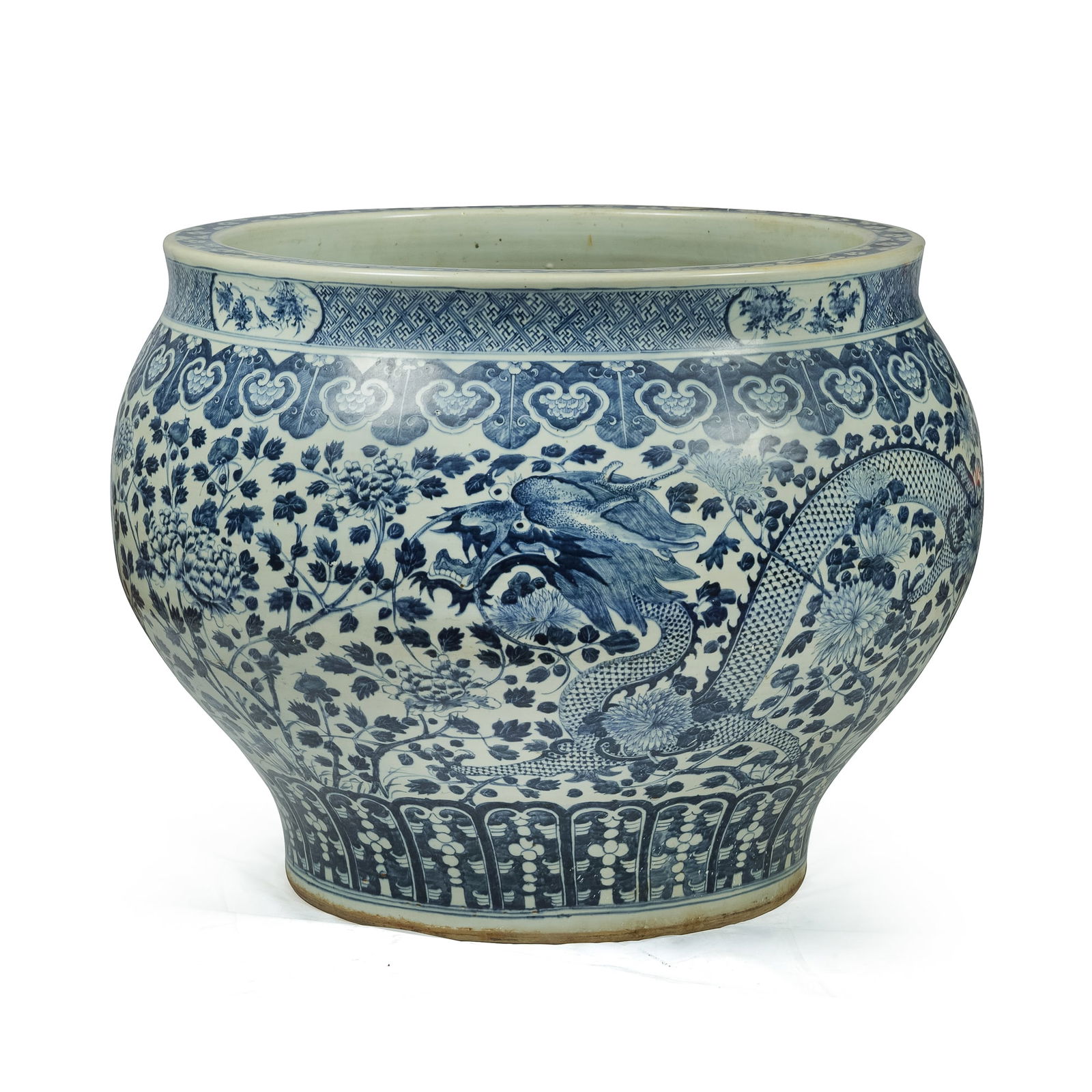 A large Chinese blue and white 'dragon' jar, early 19th century: A large Chinese blue and white 'dragon' jar early 19th century H: 22 1/4, Dia: 28 in. (H: 56.5, Dia: 71.1 cm.) From an estate in Honolulu, Hawaii. Click here for