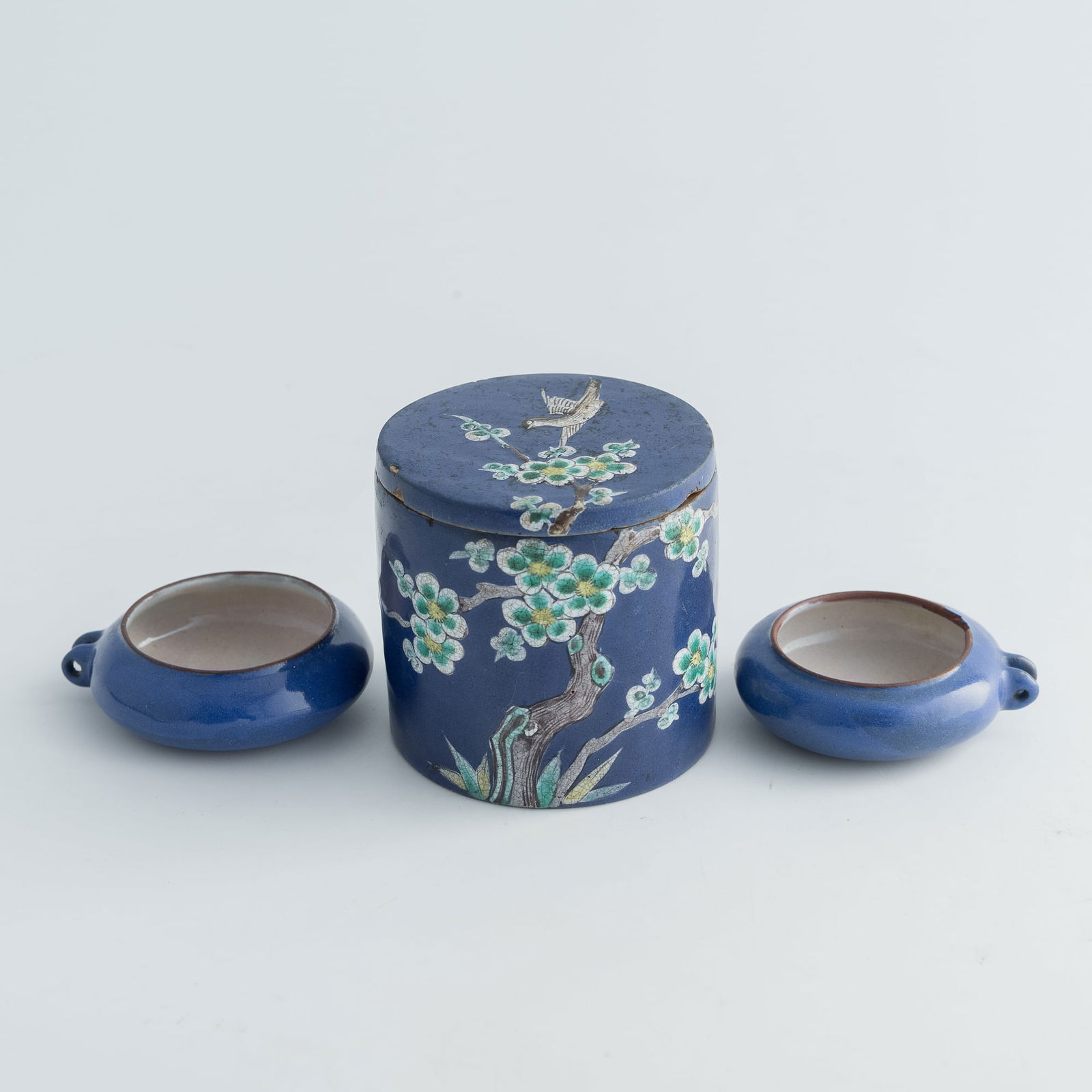 A Chinese enameled zisha box and a pair of bird feeders, 19th century (1 of 10)