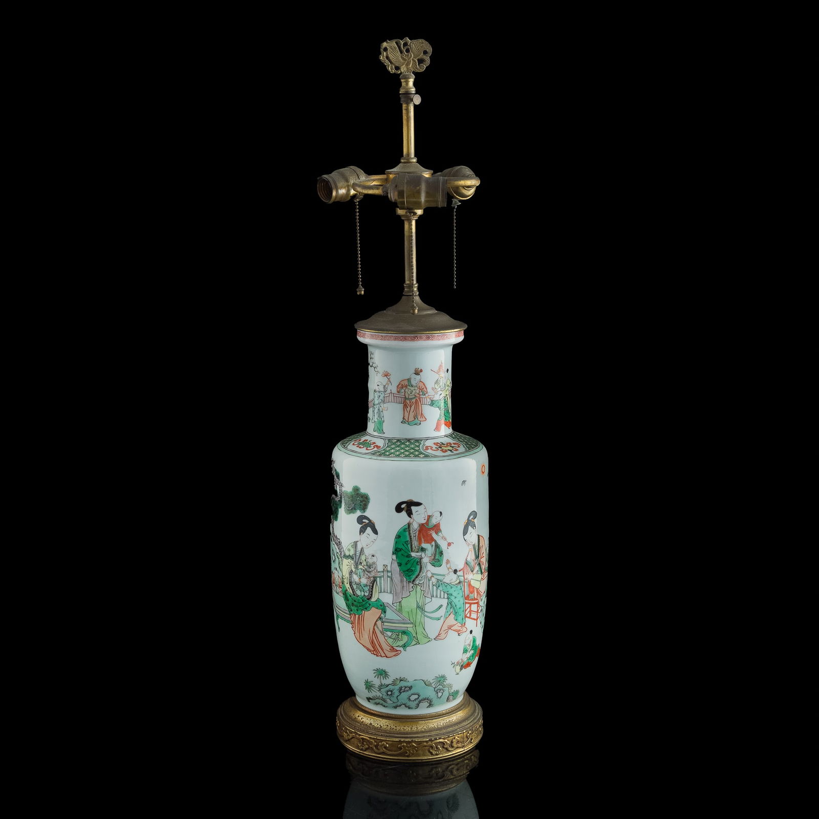A Chinese famille verte 'figural' rouleau vase lamp, Qing dynasty (1 of 7)
