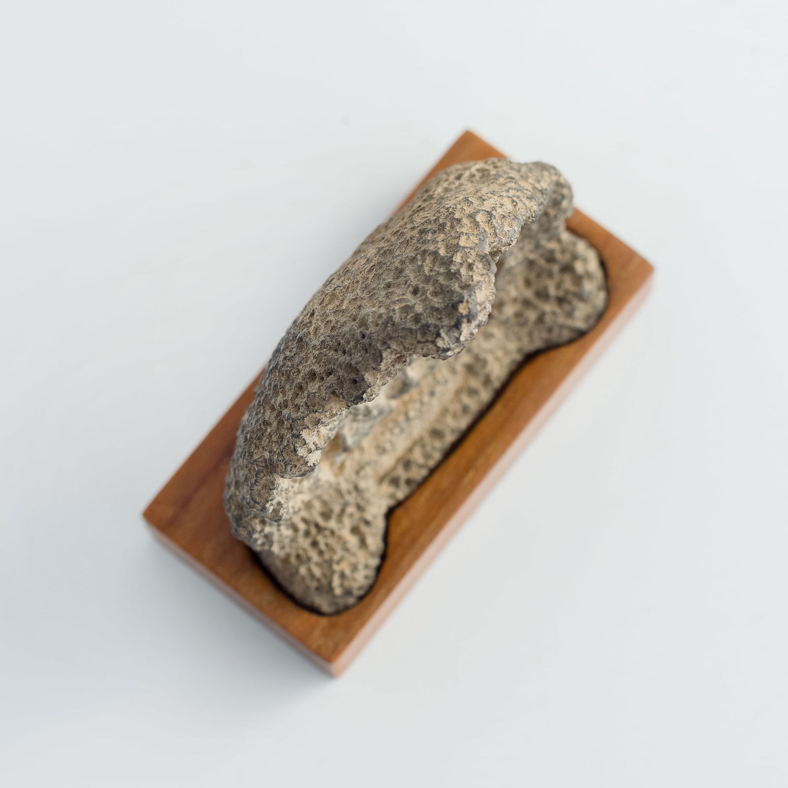 A pottery Buddhist shrine - 6