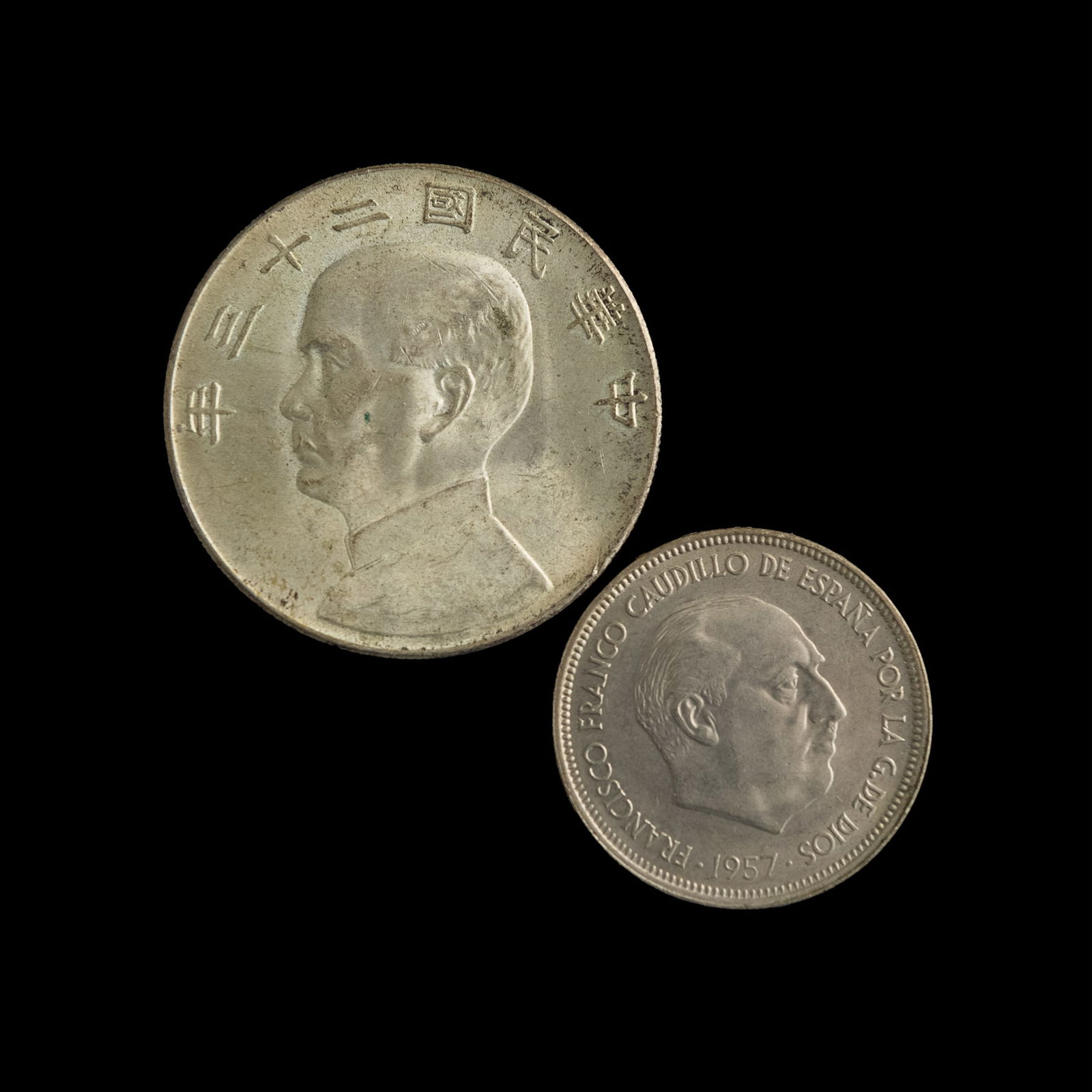 Nine assorted Chinese and foreign coins - 4