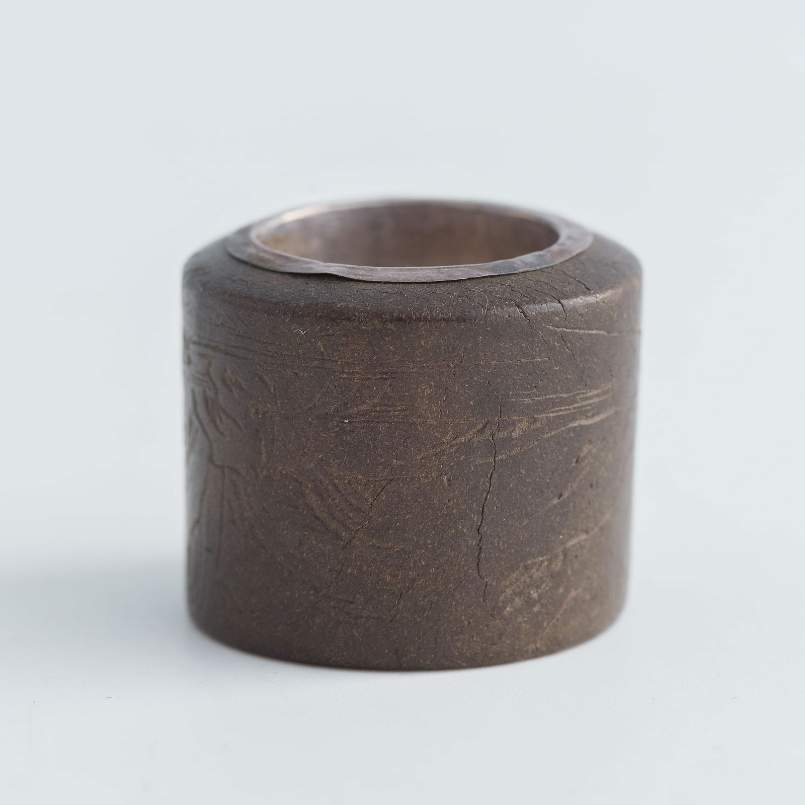 A Chinese pressed incense archer's ring, by Dai Chun Lin, Qing dynasty (1 of 11)