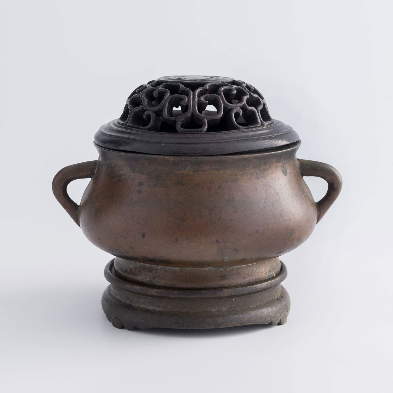 A Chinese bronze double-handle censer, 18th century (1 of 12)
