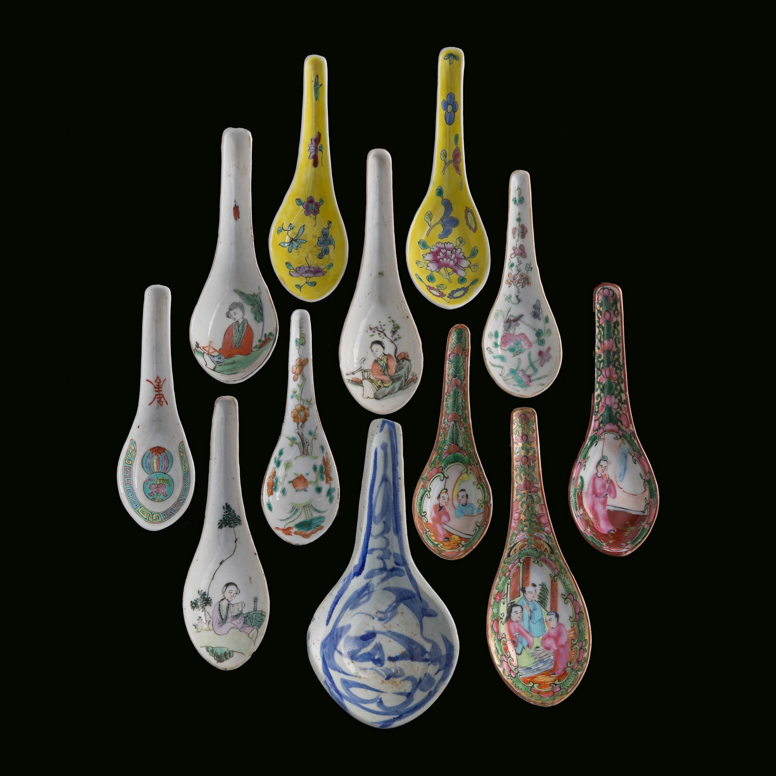 Twelve Chinese porcelain spoons, Qing dynasty (1 of 14)