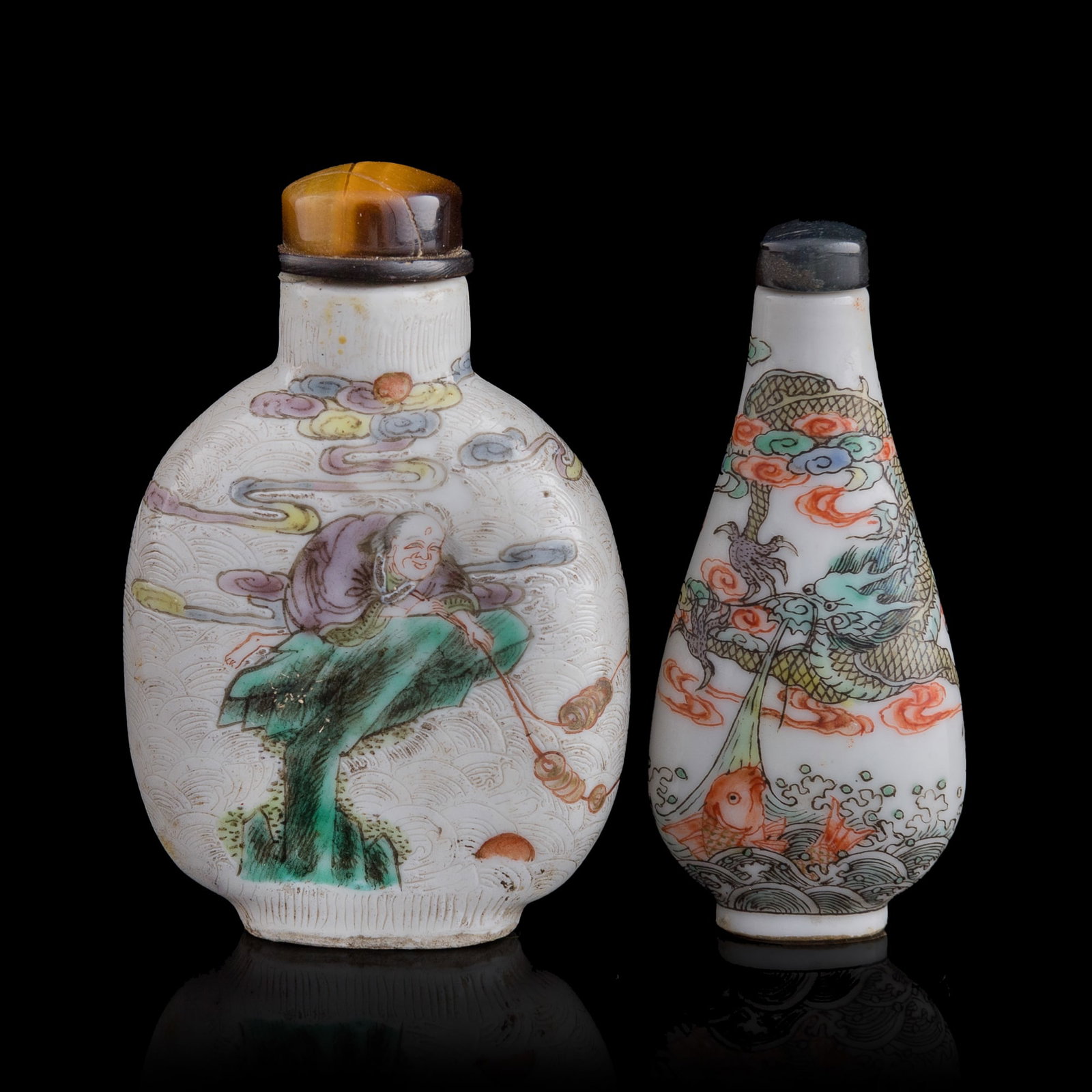 Two Chinese famille rose snuff bottles, 19th century (1 of 11)