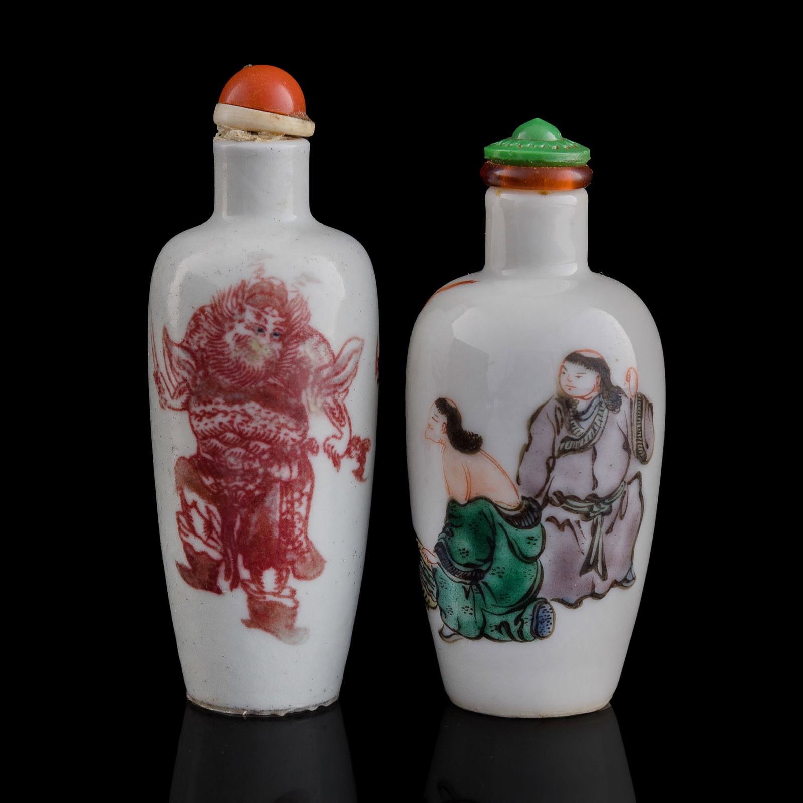 A Chinese wucai snuff bottle and an underglaze red snuff bottle, 19th century (1 of 9)