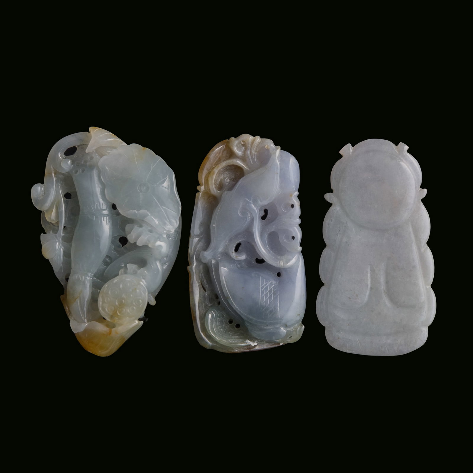 Three assorted Chinese jadeite pendants - 4